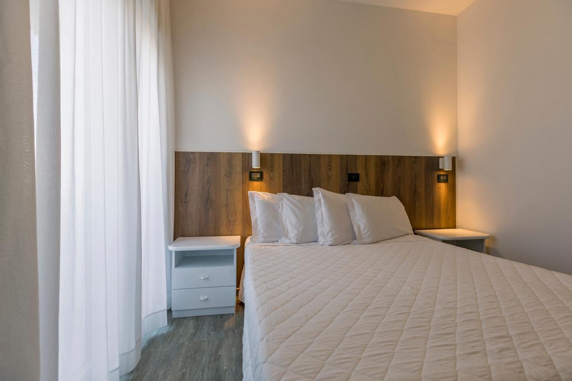 Hotel Centrale Milano Marittima Esterno foto