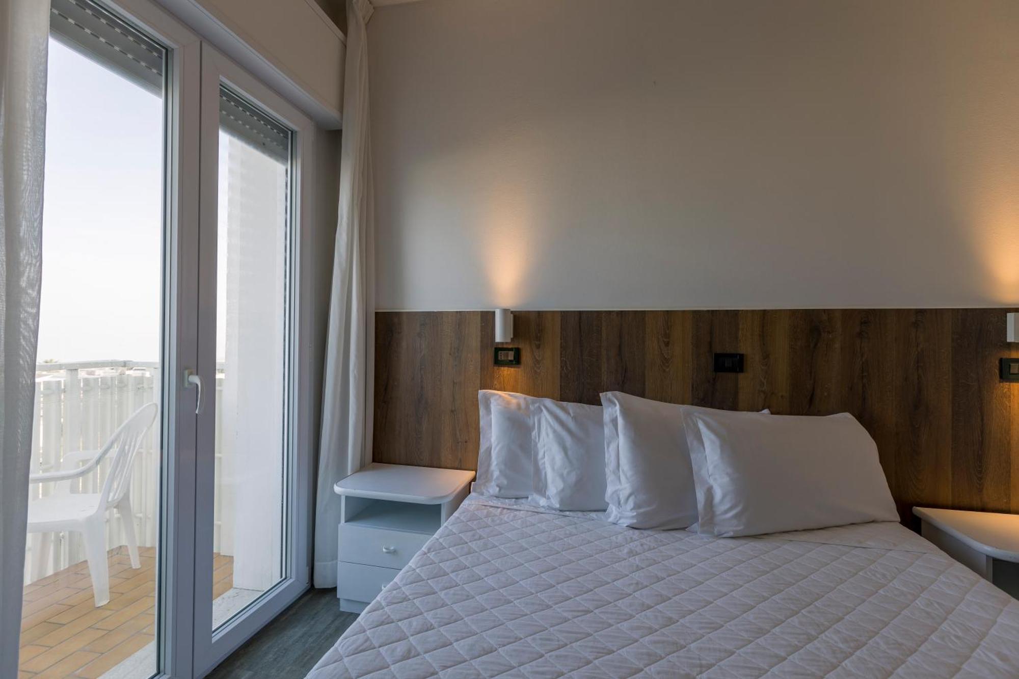 Hotel Centrale Milano Marittima Esterno foto