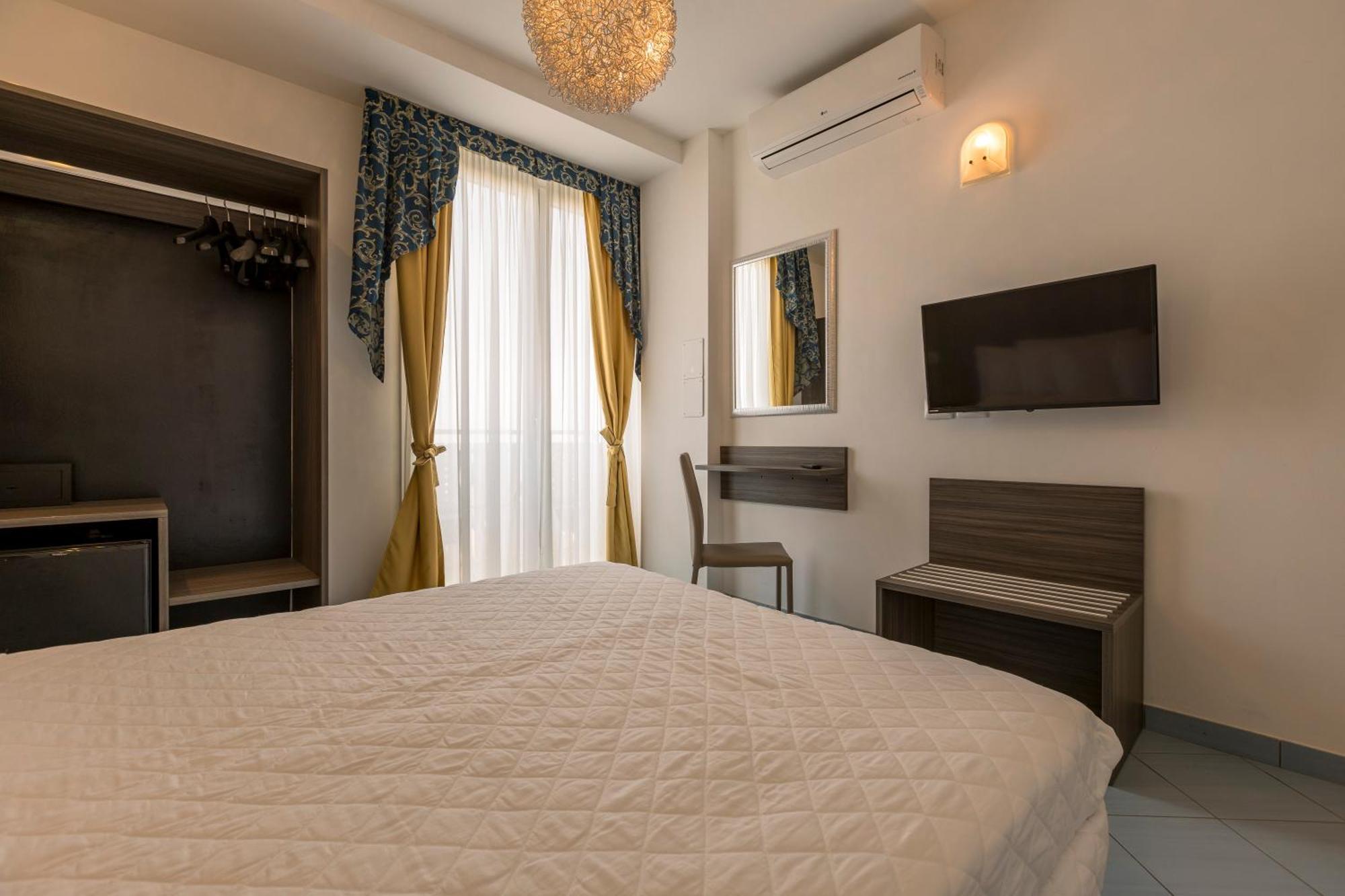 Hotel Centrale Milano Marittima Esterno foto