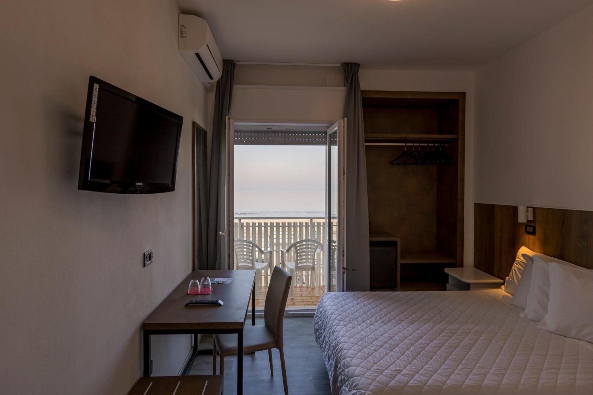 Hotel Centrale Milano Marittima Esterno foto