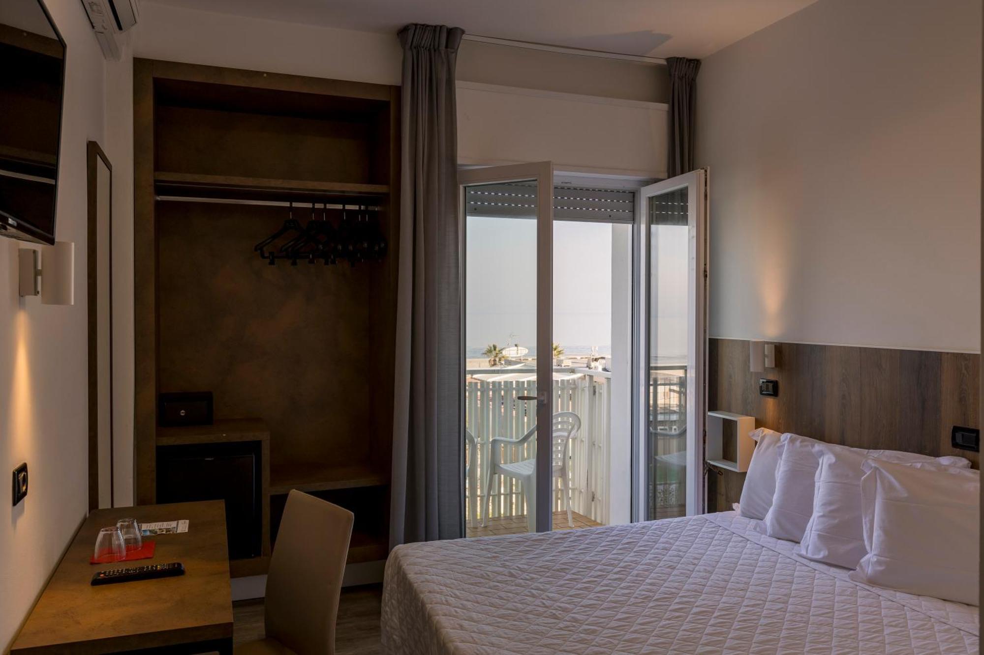 Hotel Centrale Milano Marittima Esterno foto