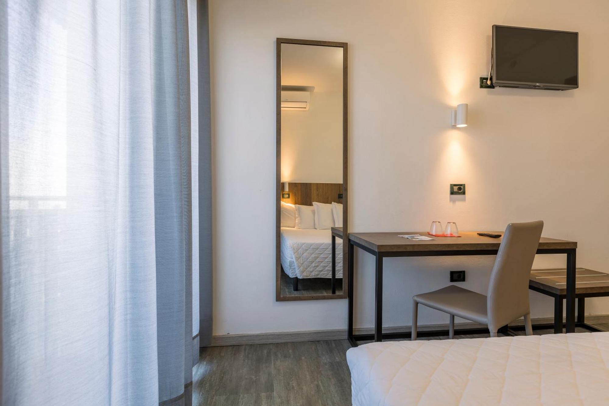 Hotel Centrale Milano Marittima Esterno foto