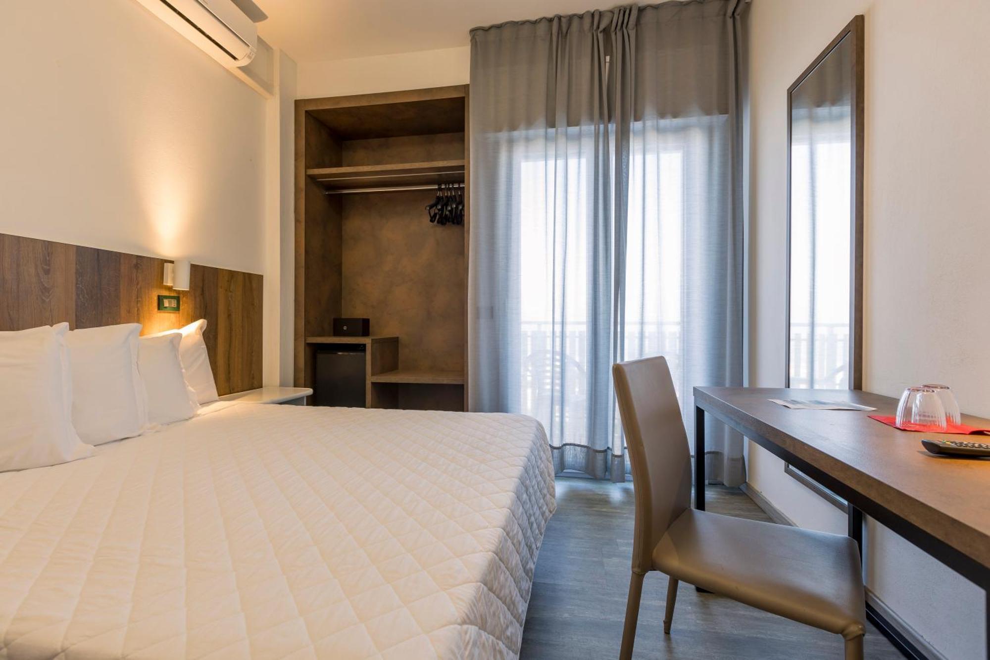 Hotel Centrale Milano Marittima Esterno foto