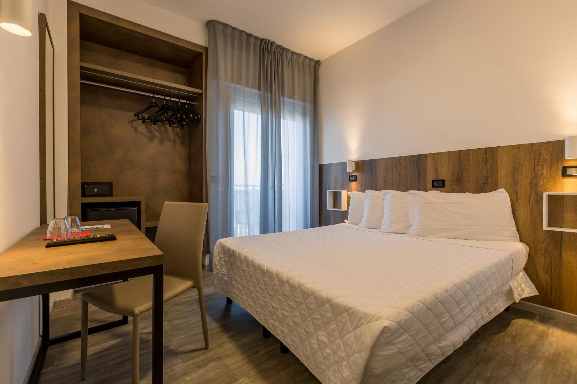Hotel Centrale Milano Marittima Esterno foto