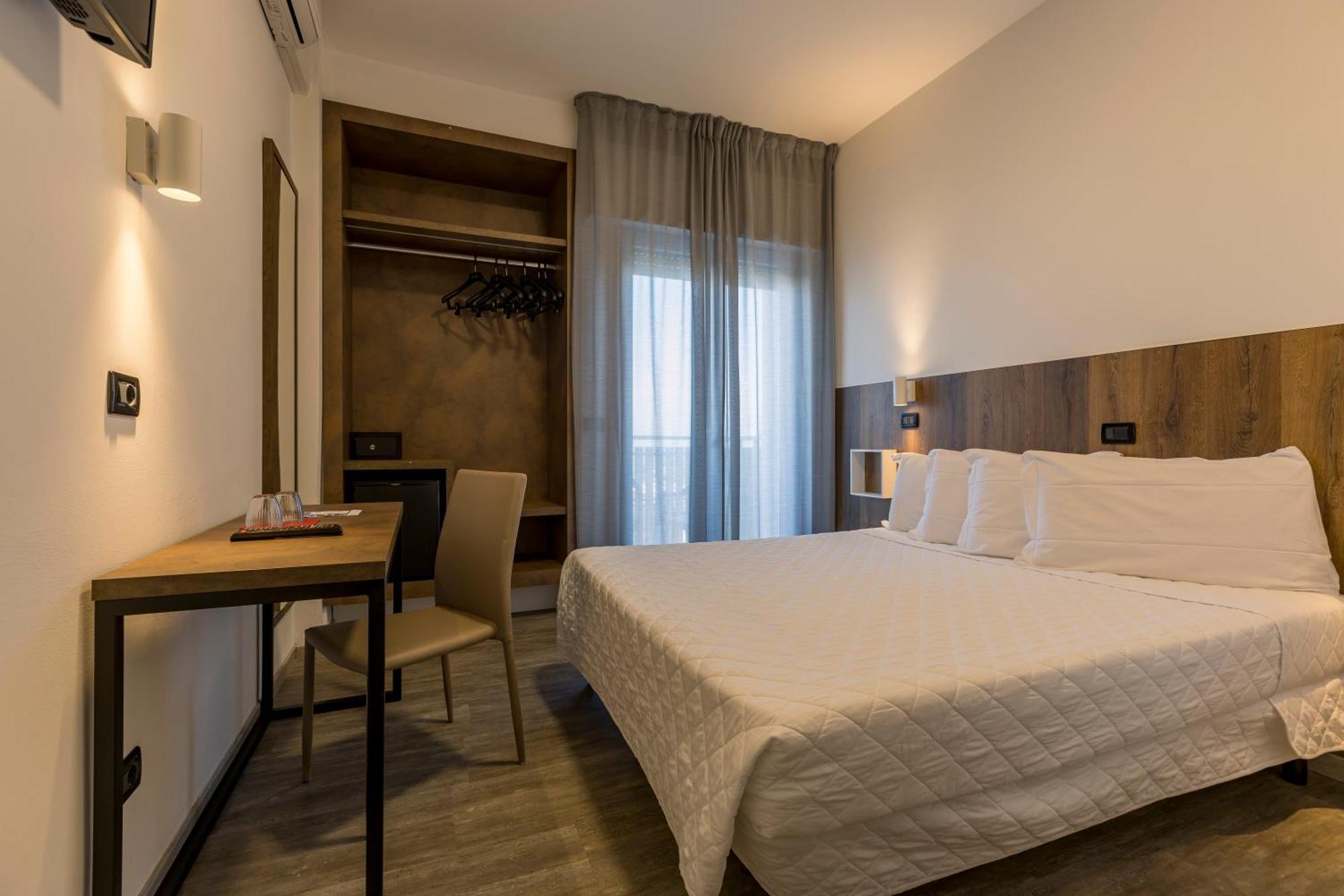 Hotel Centrale Milano Marittima Esterno foto