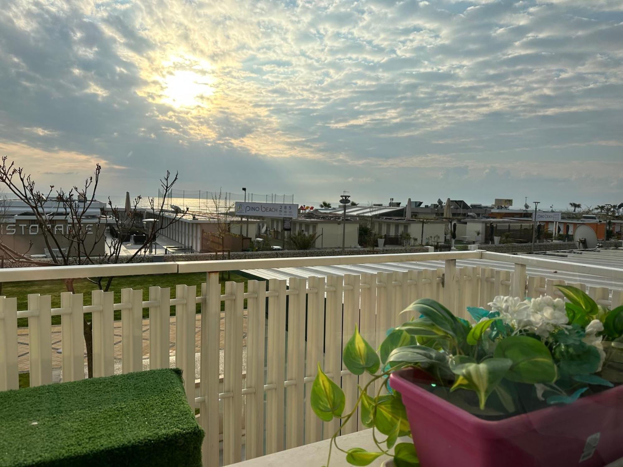 Hotel Centrale Milano Marittima Esterno foto