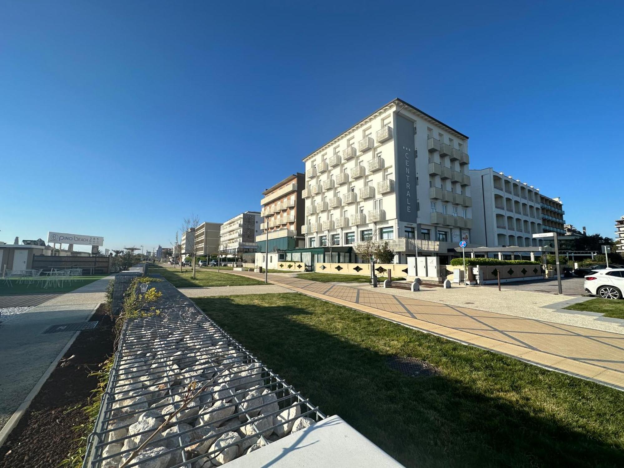 Hotel Centrale Milano Marittima Esterno foto
