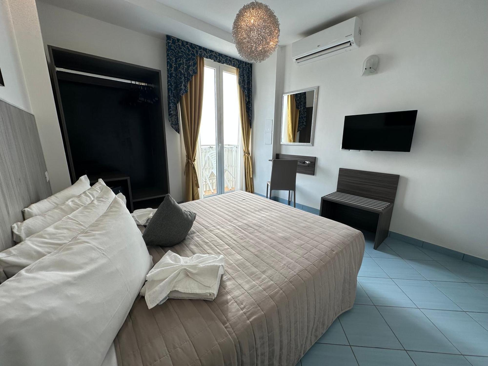 Hotel Centrale Milano Marittima Esterno foto